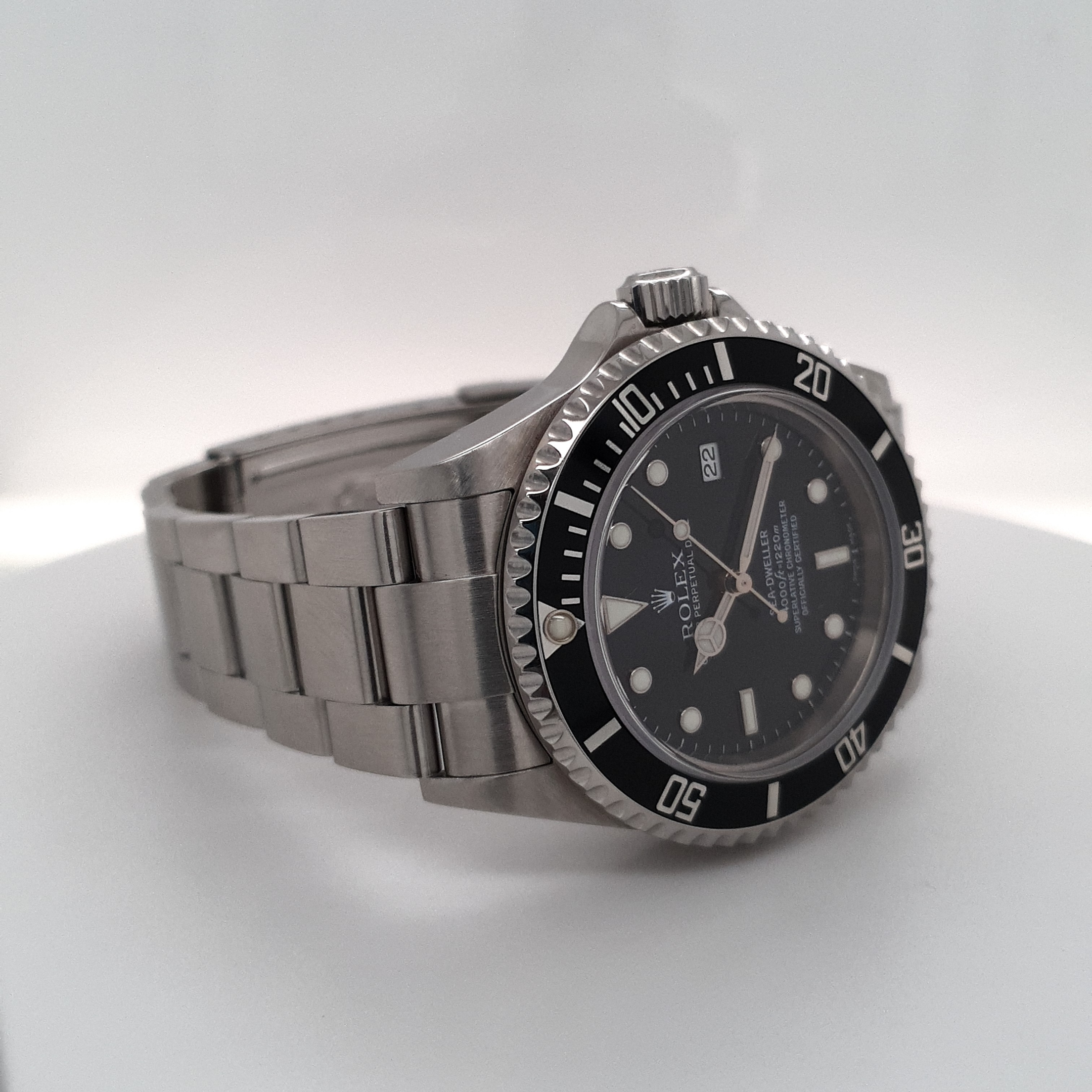 Rolex Sea Dweller Stahl Ref.: 16600T Unisex 40 mm BJ. 2005